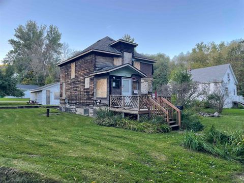 Tiny photo for 3717 W 6th St, Duluth, MN 55807 (MLS # 6122156)