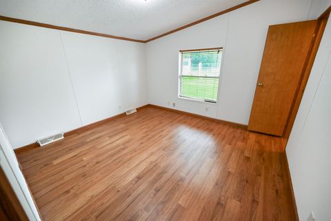 Tiny photo for 11 Korda Dr, Duluth, MN 55808 (MLS # 6122151)