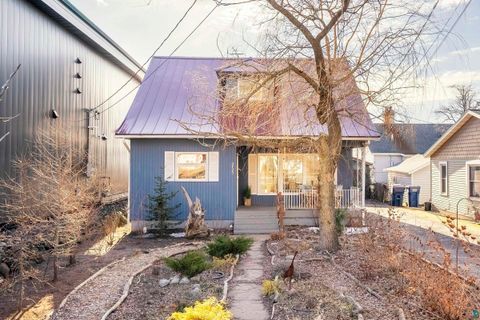 Photo of 2725 Minnesota Ave, Duluth, MN 55802 (MLS # 6112526)