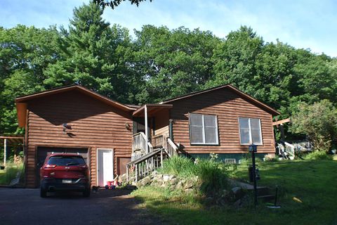 28230 Paulson Rd Washburn WI 54891