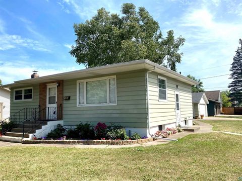 Photo of 1304 93rd Ave W, Duluth, MN 55808 (MLS # 6110070)