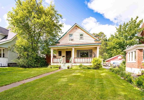 Photo of 235 E Anoka St, Duluth, MN 55803 (MLS # 6115416)