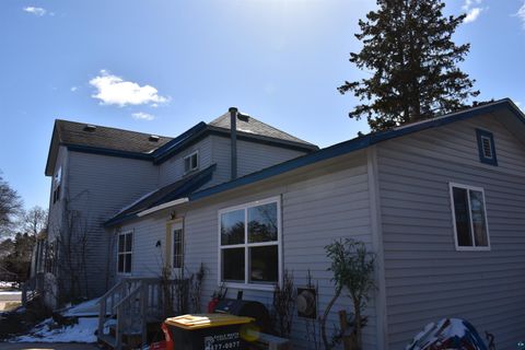 407 W Pine St Washburn WI 54891