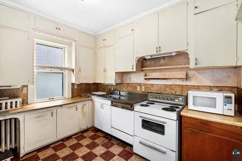 Tiny photo for 4401 Gilliat St, Duluth, MN 55804 (MLS # 6127670)