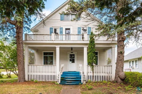 Photo of 4401 Gilliat St, Duluth, MN 55804 (MLS # 6127670)