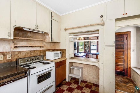 Tiny photo for 4401 Gilliat St, Duluth, MN 55804 (MLS # 6127670)