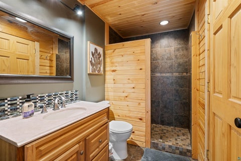 Tiny photo for 3828 Sunset Blvd, Duluth, MN 55803 (MLS # 6127744)
