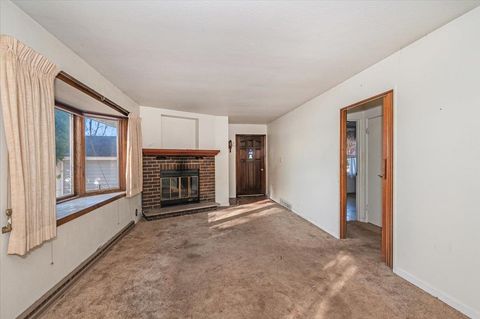 Tiny photo for 3605 Minnesota Ave, Duluth, MN 55802 (MLS # 6122949)