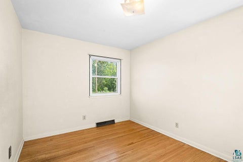 Tiny photo for 3131 Chambersburg Ave, Duluth, MN 55811 (MLS # 6126927)