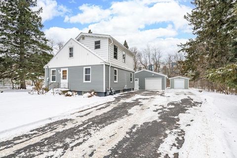 Photo of 201 S Blackman Ave, Duluth, MN 55811 (MLS # 6123126)
