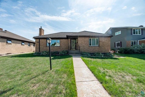 Tiny photo for 716 S 9th St, Virginia, MN 55792 (MLS # 6127847)