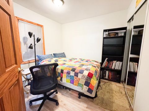 Tiny photo for 245 W Anoka St, Duluth, MN 55803 (MLS # 6122418)