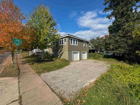 Tiny photo for 245 W Anoka St, Duluth, MN 55803 (MLS # 6122418)