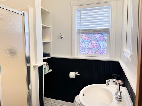 Tiny photo for 245 W Anoka St, Duluth, MN 55803 (MLS # 6122418)