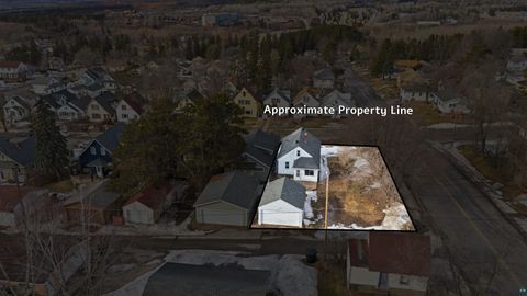 Tiny photo for 726 Summitt St, Eveleth, MN 55734 (MLS # 6124023)