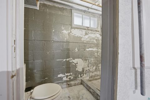 Tiny photo for 726 Summitt St, Eveleth, MN 55734 (MLS # 6124023)