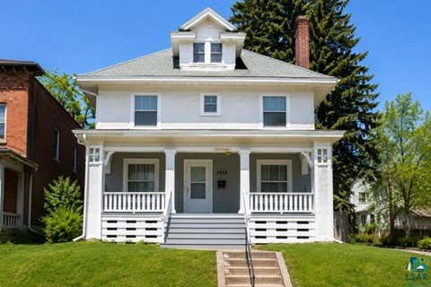 Photo of 1429 E 4th St, Duluth, MN 55805 (MLS # 6126761)