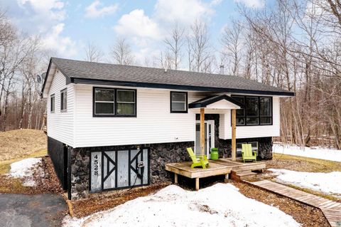 Photo of 4528 Solway Rd, Hermantown, MN 55811 (MLS # 6124523)