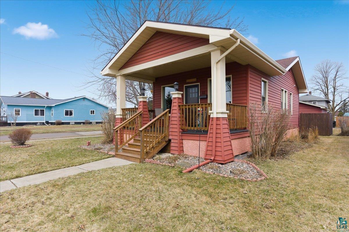 11 B Hayes Ct