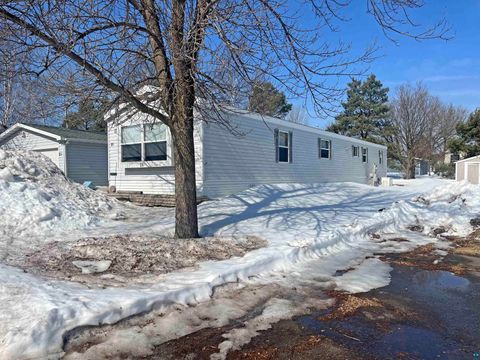 Tiny photo for 21 Kalmia Dr, Duluth, MN 55810 (MLS # 6123944)