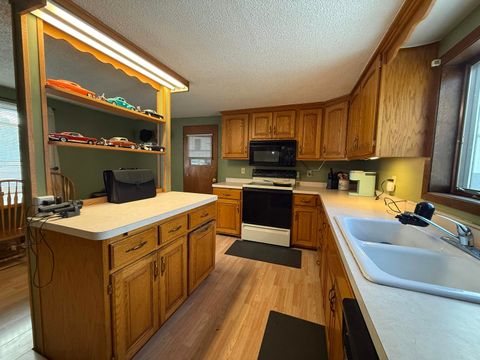 Tiny photo for 609 NW 8th St, Chisholm, MN 55719 (MLS # 6123103)