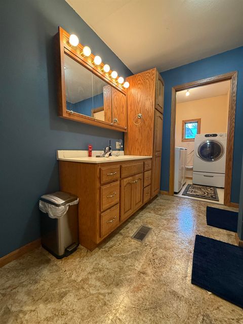 Tiny photo for 609 NW 8th St, Chisholm, MN 55719 (MLS # 6123103)