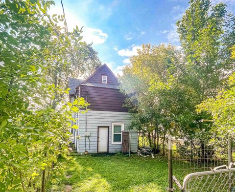 Tiny photo for 419 E 5th St, Duluth, MN 55805 (MLS # 6125068)