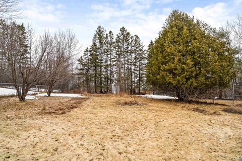 Tiny photo for 555 Park St, Duluth, MN 55803 (MLS # 6124282)