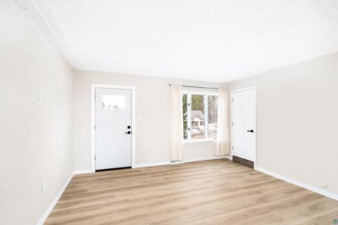 Tiny photo for 555 Park St, Duluth, MN 55803 (MLS # 6124282)