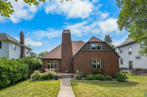 Tiny photo for 4214 Robinson St, Duluth, MN 55804 (MLS # 6127826)