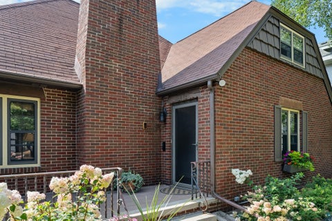 Tiny photo for 4214 Robinson St, Duluth, MN 55804 (MLS # 6127826)