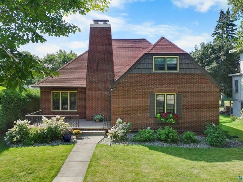 Tiny photo for 4214 Robinson St, Duluth, MN 55804 (MLS # 6127826)
