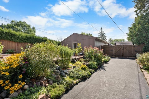 Tiny photo for 4214 Robinson St, Duluth, MN 55804 (MLS # 6127826)