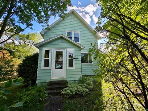 Tiny photo for 117 W Virginia Ave, Gilbert, MN 55741 (MLS # 6128016)