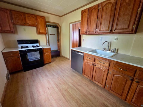 Tiny photo for 117 W Virginia Ave, Gilbert, MN 55741 (MLS # 6128016)