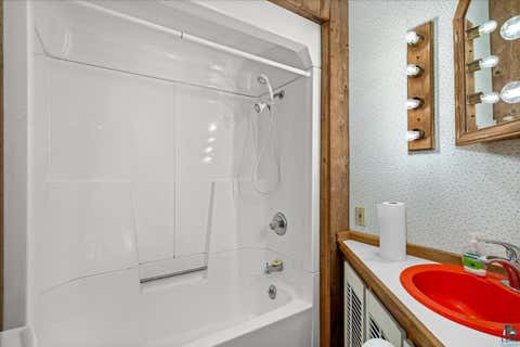 Tiny photo for 4928 Tioga St, Duluth, MN 55804 (MLS # 6127332)