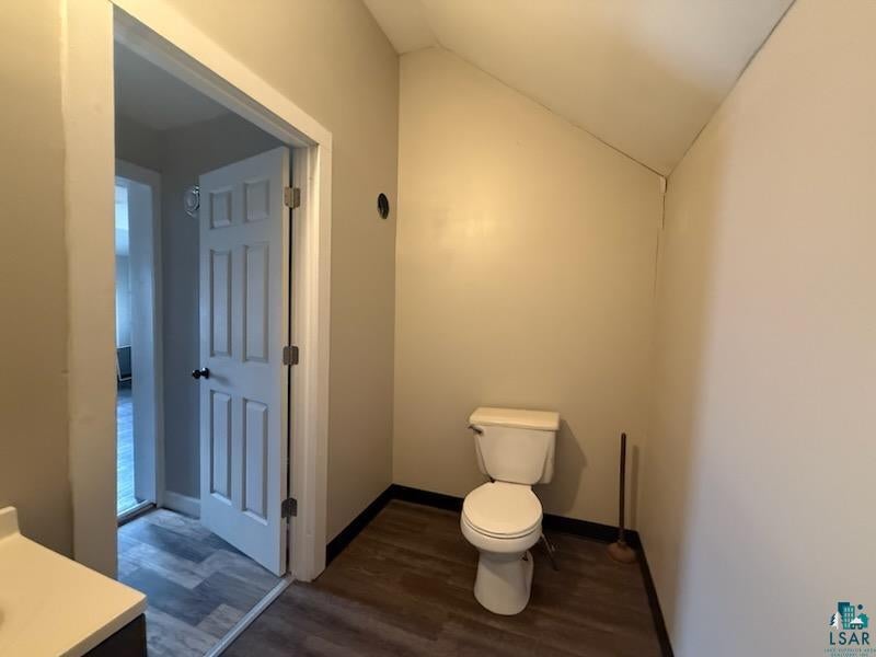 323 14th Ave W