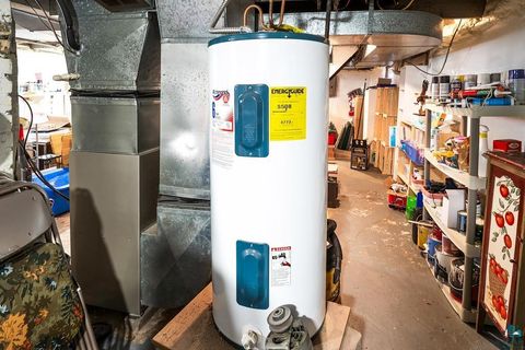 Tiny photo for 4405 Cooke St, Duluth, MN 55804 (MLS # 6123816)