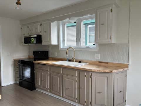 Tiny photo for 3816 W 5th St, Duluth, MN 55807 (MLS # 6127008)