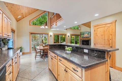 Tiny photo for 140 Patriots Way, Hoyt Lakes, MN 55750 (MLS # 6123405)