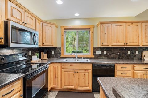 Tiny photo for 140 Patriots Way, Hoyt Lakes, MN 55750 (MLS # 6123405)