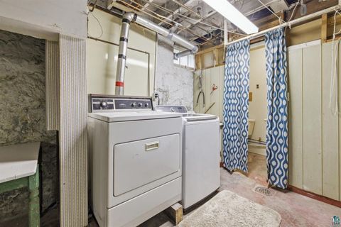 Tiny photo for 825 Fayal Rd, Eveleth, MN 55734 (MLS # 6125437)