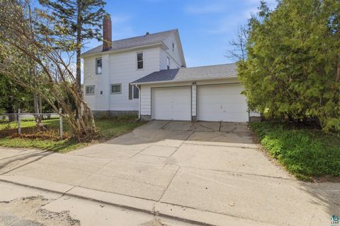 Photo of 825 Fayal Rd, Eveleth, MN 55734 (MLS # 6125437)