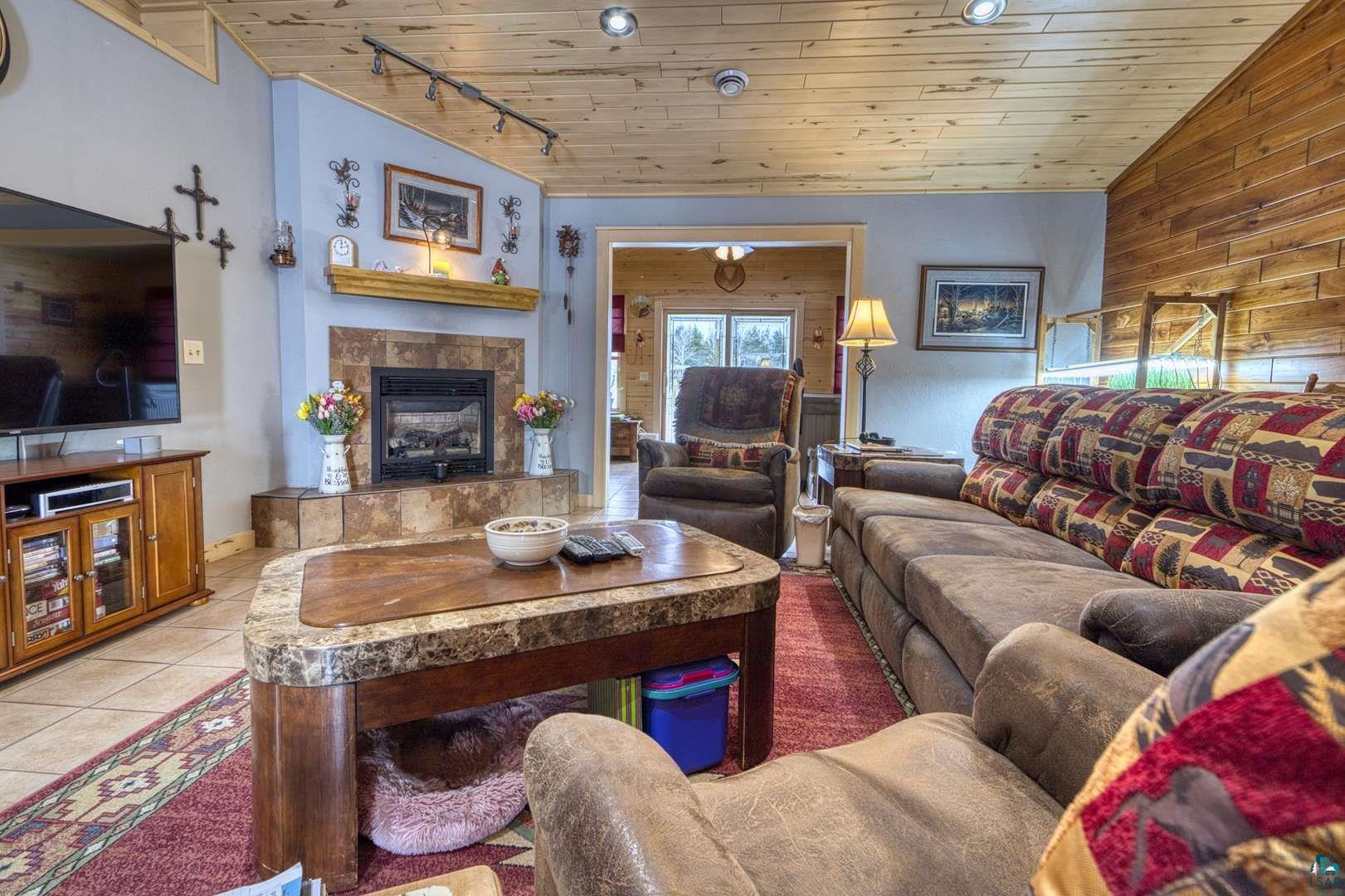 9223 N Anderson Rd
