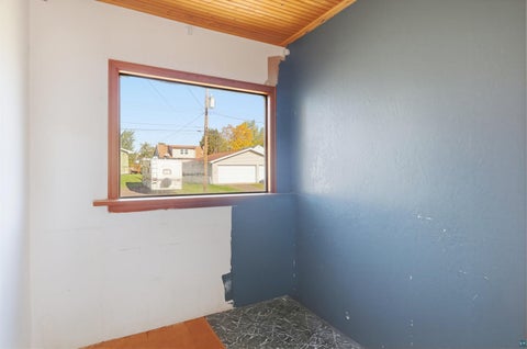 Tiny photo for 911 10th Ave, Two Harbors, MN 55616 (MLS # 6128402)