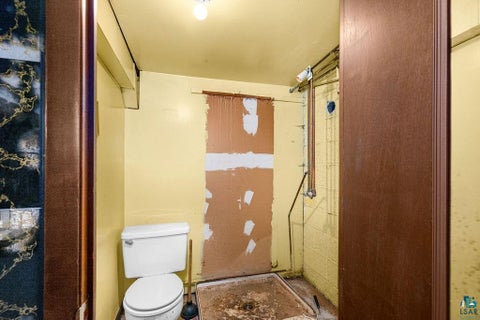 Tiny photo for 401 W Gary St, Duluth, MN 55807 (MLS # 6127863)