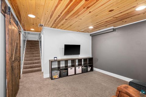 Tiny photo for 4419 Tioga St, Duluth, MN 55804 (MLS # 6124842)