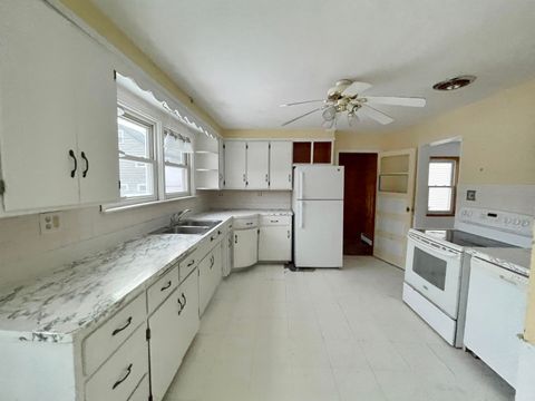 Tiny photo for 528 10th St S, Virginia, MN 55792 (MLS # 6123154)