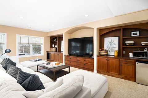 Tiny photo for 2610 E 8th St, Duluth, MN 55812 (MLS # 6123629)