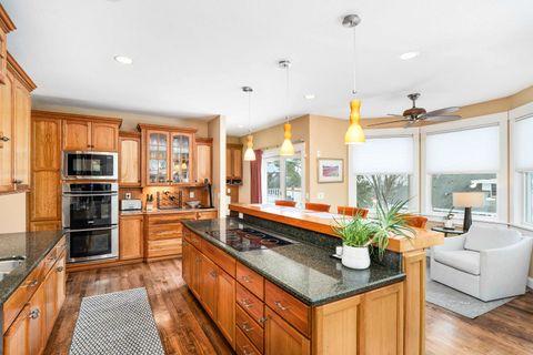 Tiny photo for 2610 E 8th St, Duluth, MN 55812 (MLS # 6123629)